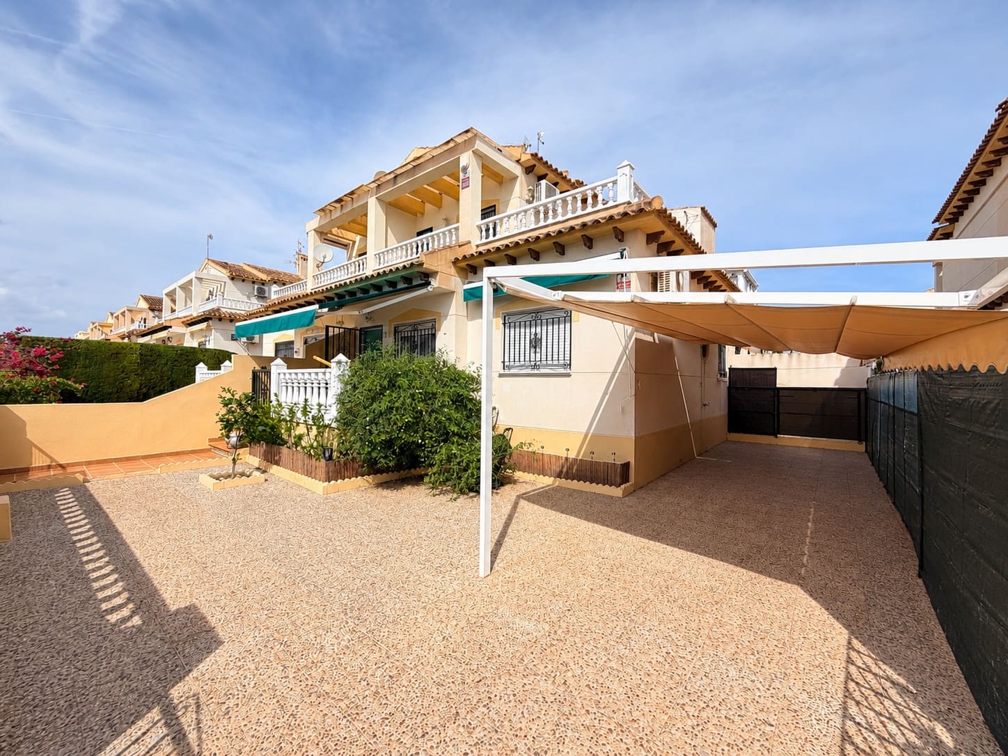 3 soveværelse Lejlighed til salg i La Zenia med swimmingpool garage - € 244.900 (Ref: 10139175)