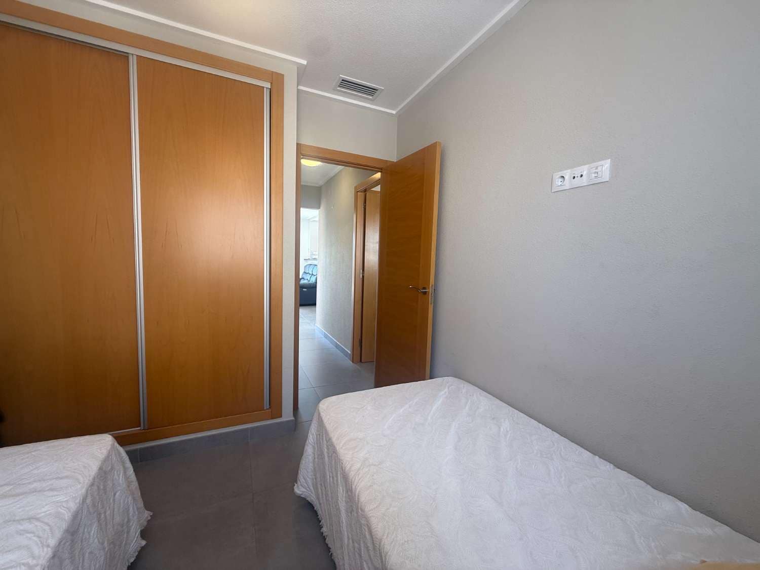 2 sypialnia Apartament na sprzedaż w Orihuela Costa z basenem garażem - 250 000 € (Ref: 10157277)