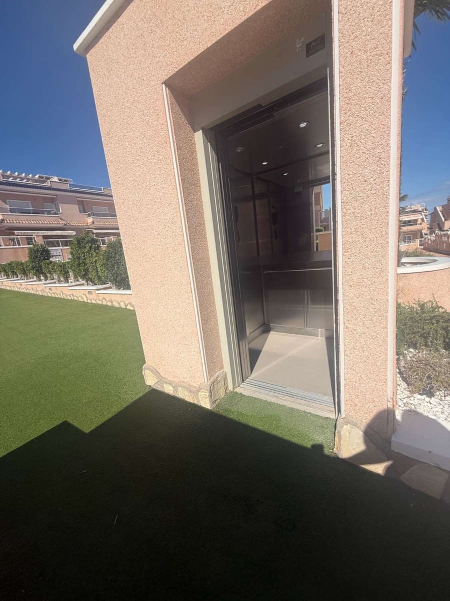 2 sypialnia Apartament na sprzedaż w Orihuela Costa z basenem garażem - 250 000 € (Ref: 10157277)