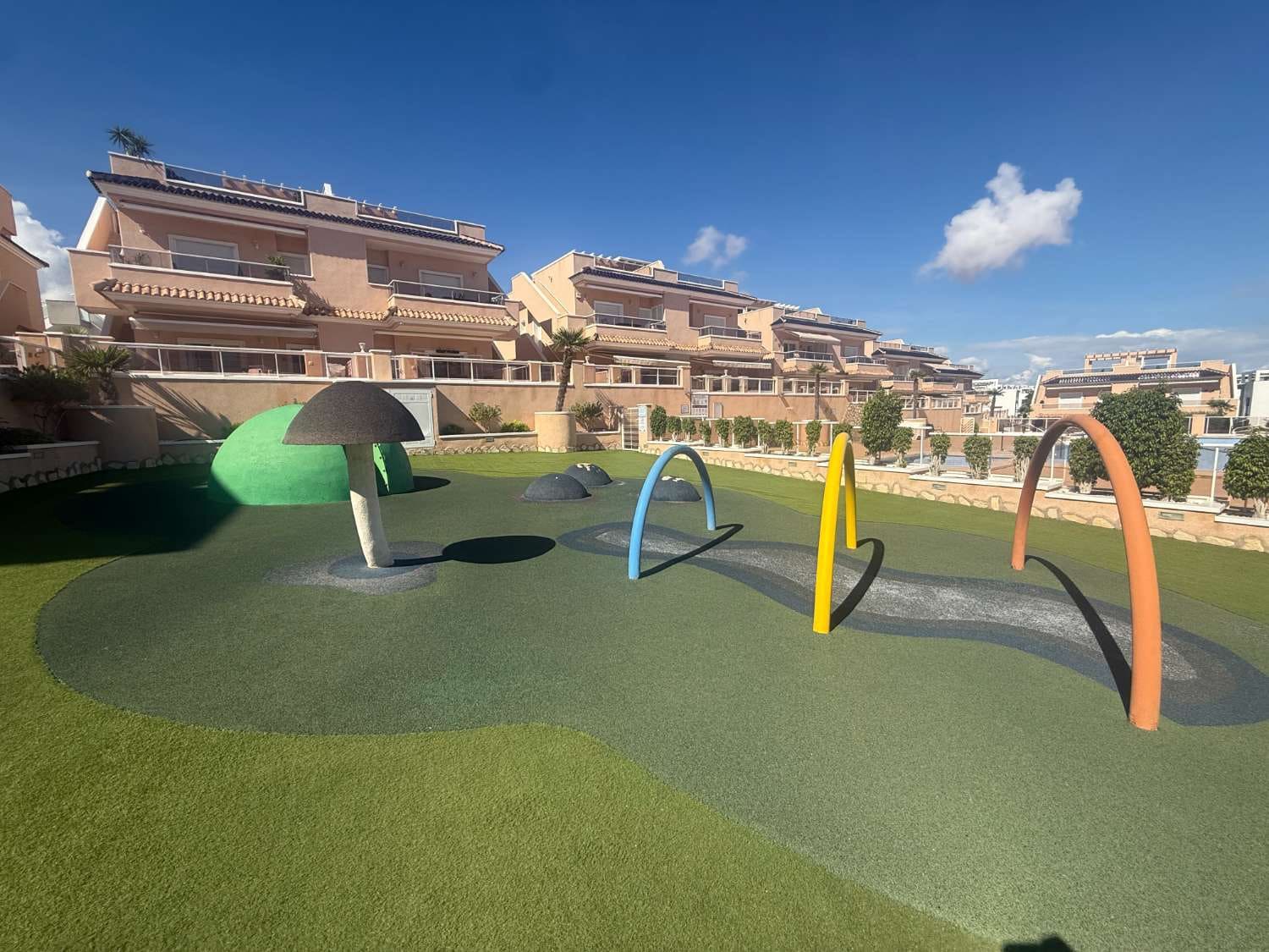 2 sypialnia Apartament na sprzedaż w Orihuela Costa z basenem garażem - 250 000 € (Ref: 10157277)