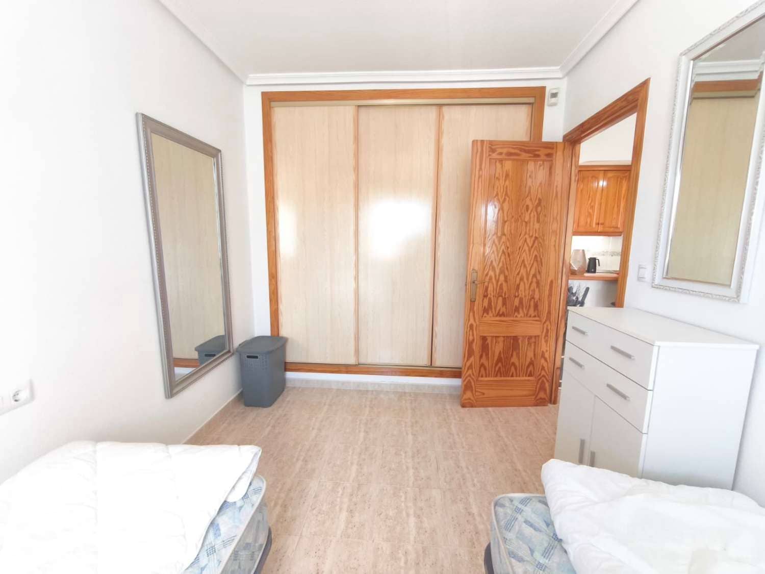 2 sypialnia Apartament przy plaży na sprzedaż w Orihuela z basenem - 215 000 € (Ref: 10157280)