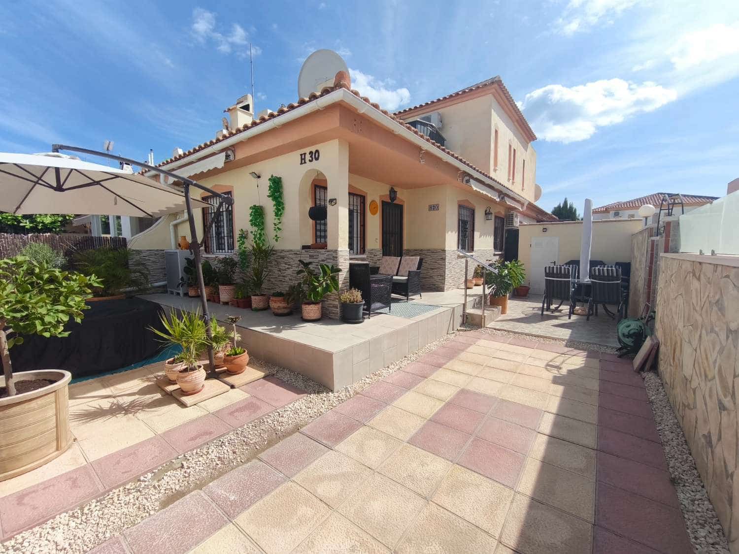 2 bedroom Townhouse for sale in Orihuela with pool garage - € 230,000 (Ref: 10157281)