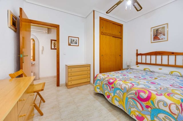 2 slaapkamer Penthouse te koop in Torrevieja met zwembad garage - € 159.900 (Ref: 10164168)
