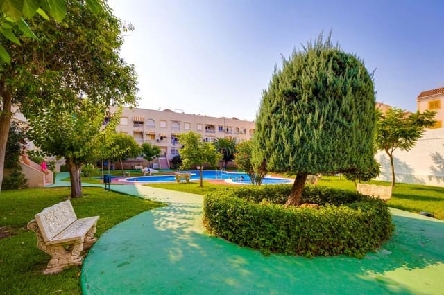 2 slaapkamer Penthouse te koop in Torrevieja met zwembad garage - € 159.900 (Ref: 10164168)