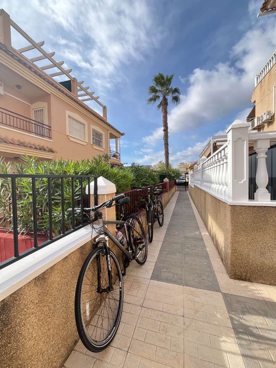 3 Zimmer Penthouse zu verkaufen in Orihuela mit Pool - 187.000 € (Ref: 10174370)
