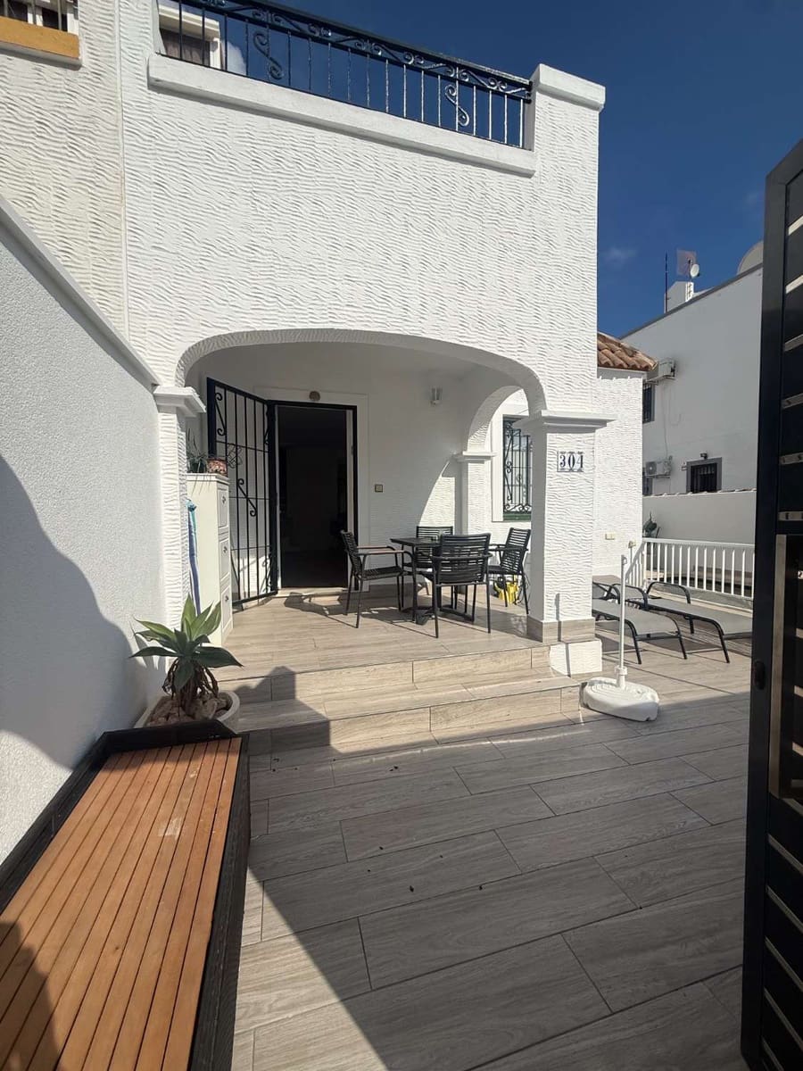 2 slaapkamer Bungalow te koop in Orihuela met zwembad - € 285.000 (Ref: 10180064)