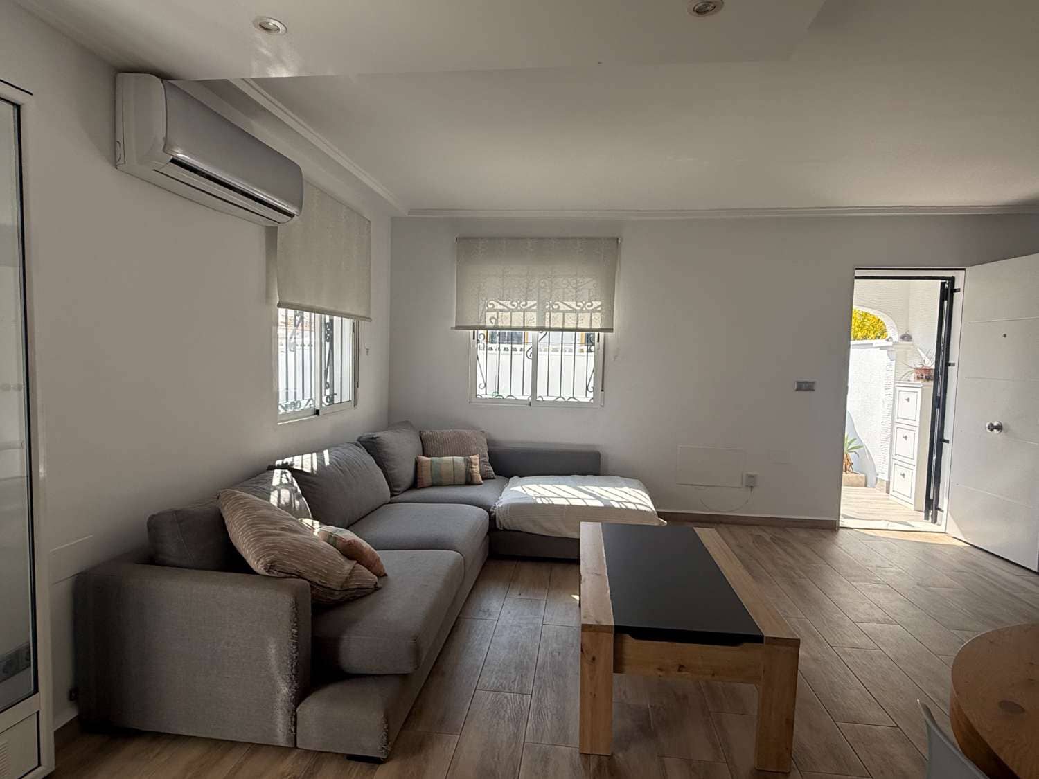 2 slaapkamer Bungalow te koop in Orihuela met zwembad - € 285.000 (Ref: 10180064)