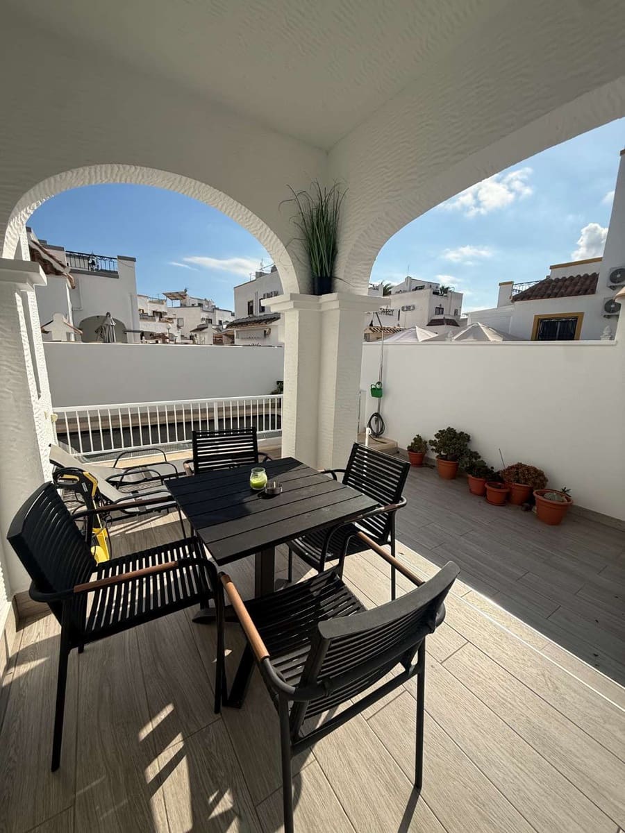 2 slaapkamer Bungalow te koop in Orihuela met zwembad - € 285.000 (Ref: 10180064)