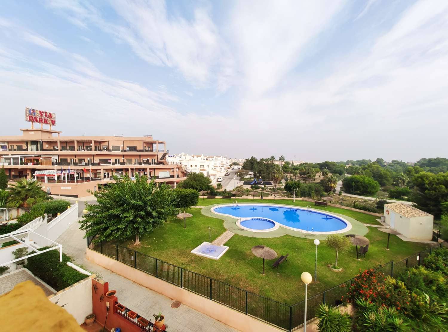 2 slaapkamer Bungalow te koop in Orihuela met zwembad - € 285.000 (Ref: 10180064)