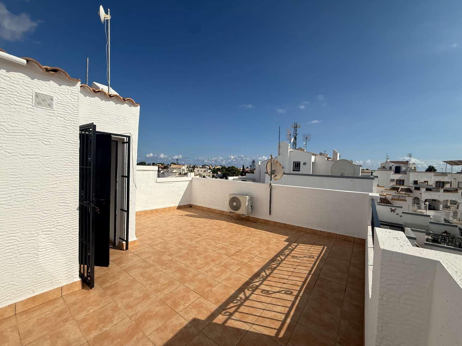 2 slaapkamer Bungalow te koop in Orihuela met zwembad - € 285.000 (Ref: 10180064)