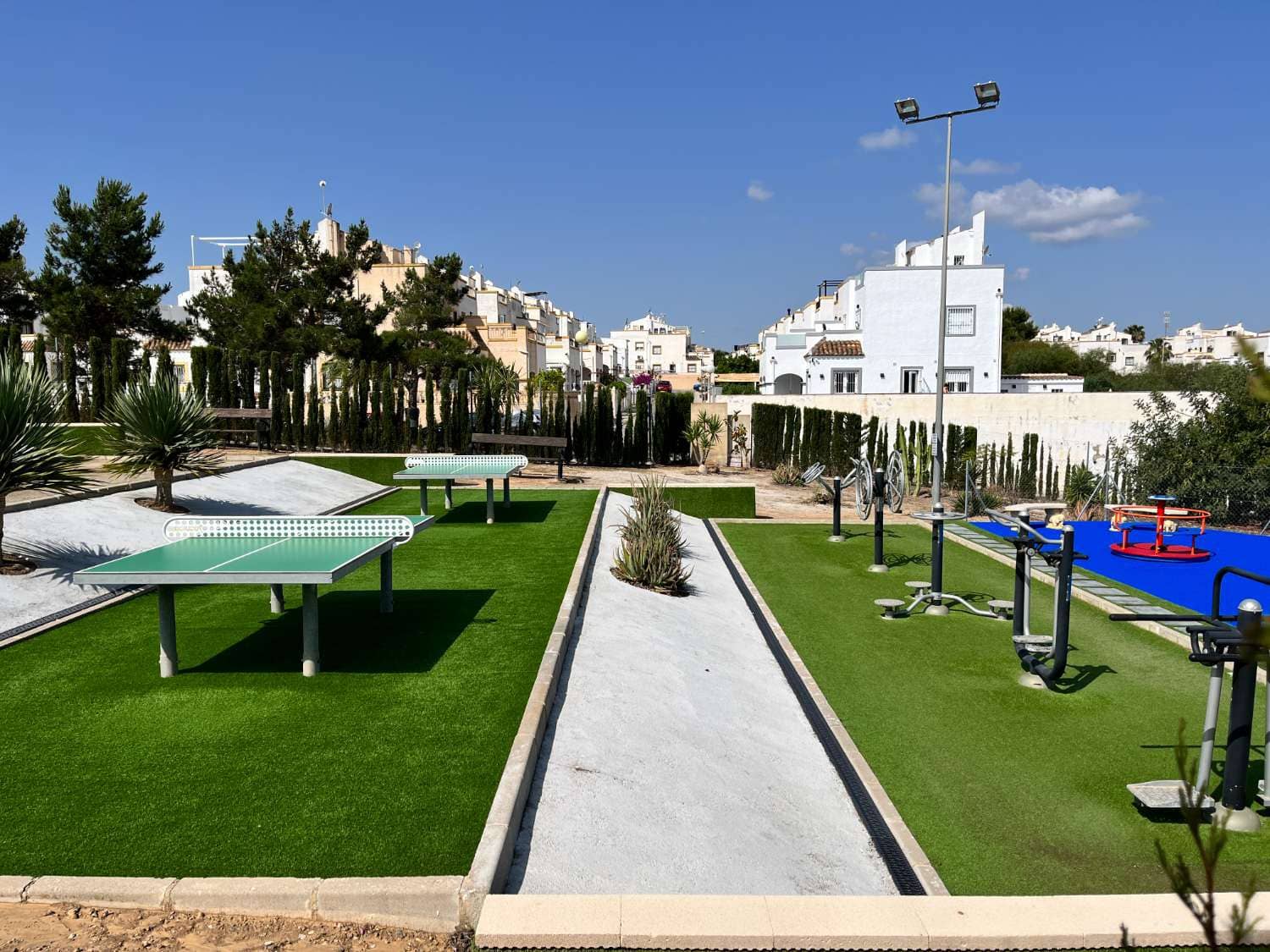 2 slaapkamer Bungalow te koop in Orihuela met zwembad - € 285.000 (Ref: 10180064)