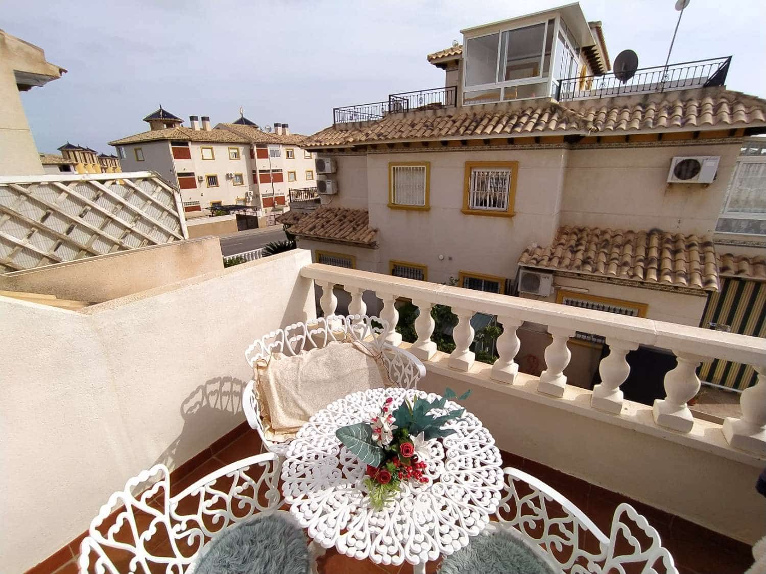 2 bedroom Flat for sale in Orihuela with pool - € 180,000 (Ref: 7201785)