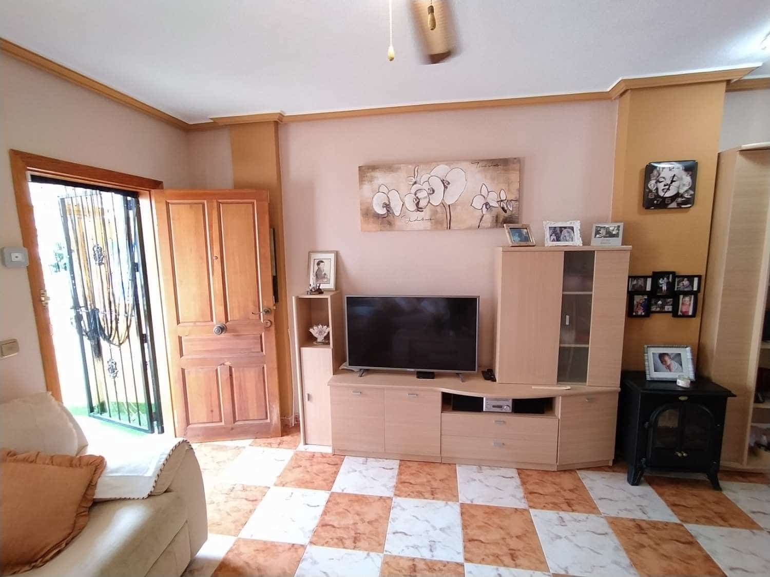 2 bedroom Flat for sale in Orihuela with pool - € 180,000 (Ref: 7201785)