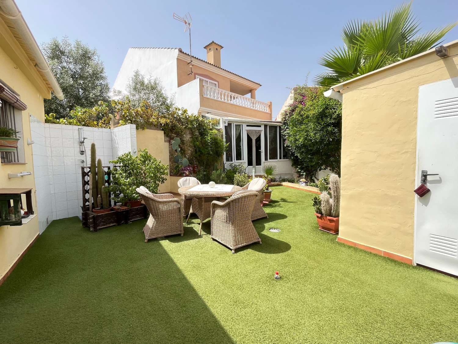 2 soveværelse Rækkehus til salg i San Miguel de Salinas - € 234.000 (Ref: 7689803)