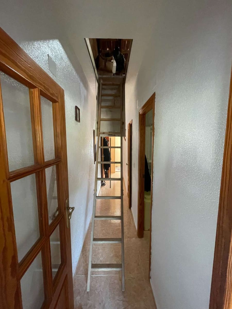 Commerciale in vendita in Torrevieja - 198.000 € (Rif: 7929544)