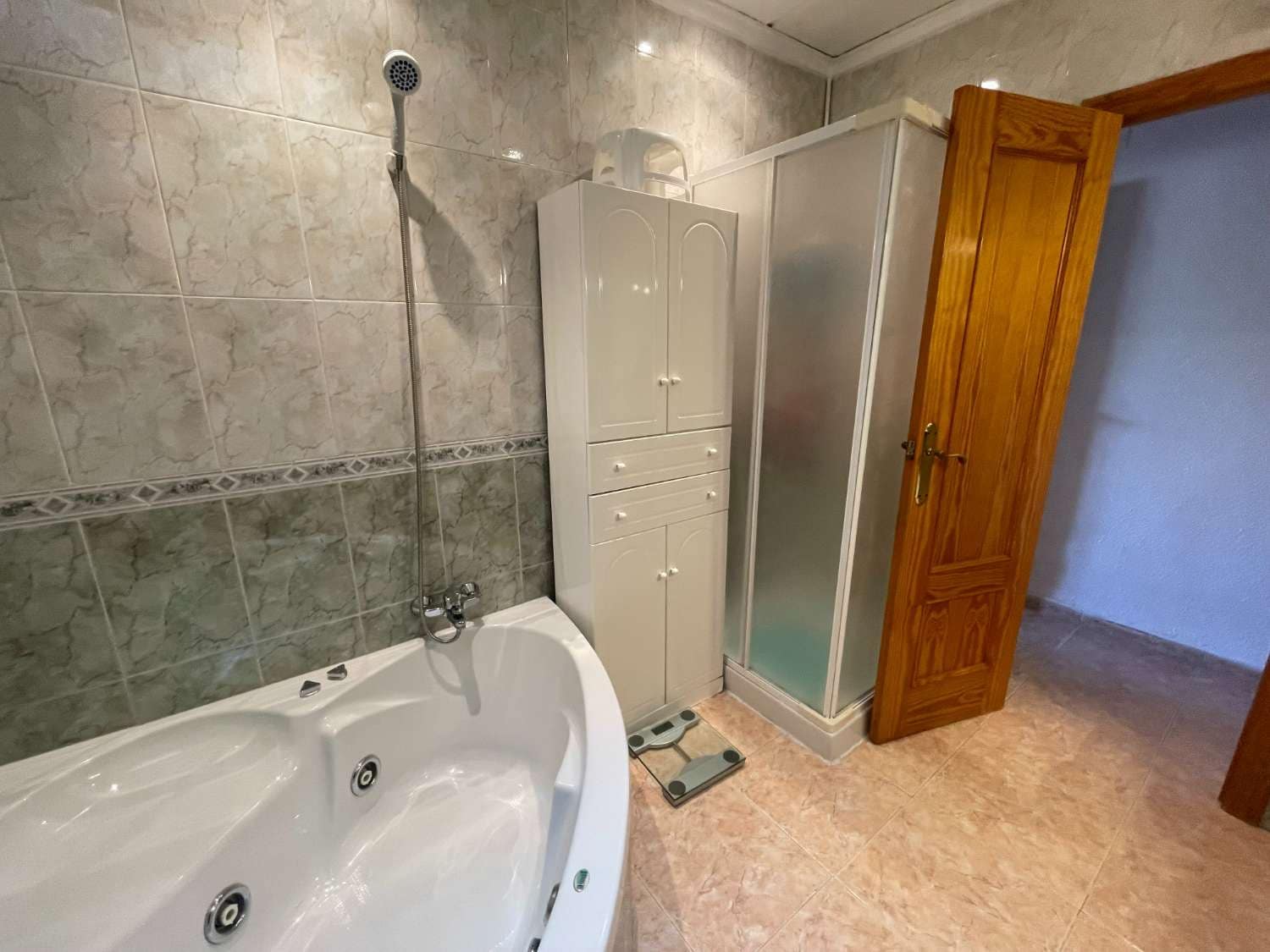 Commerciale in vendita in Torrevieja - 198.000 € (Rif: 7929544)