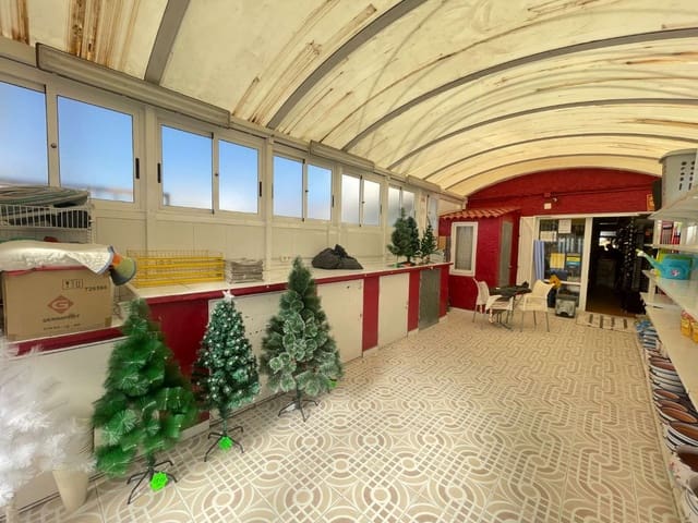 Kommersiell til salgs i Torrevieja - € 198 000 (Ref: 7929544)