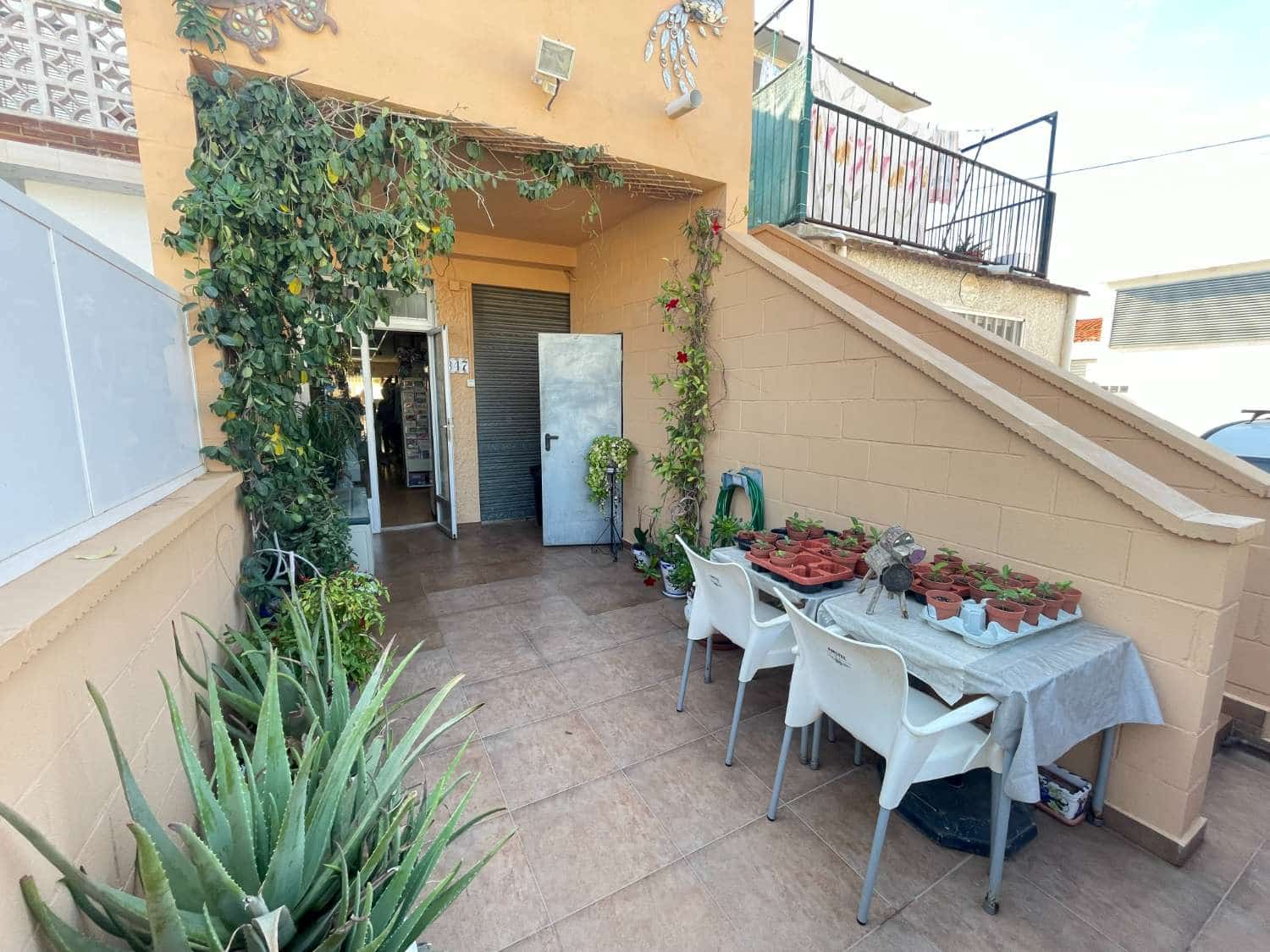 Commerciale in vendita in Torrevieja - 198.000 € (Rif: 7929544)