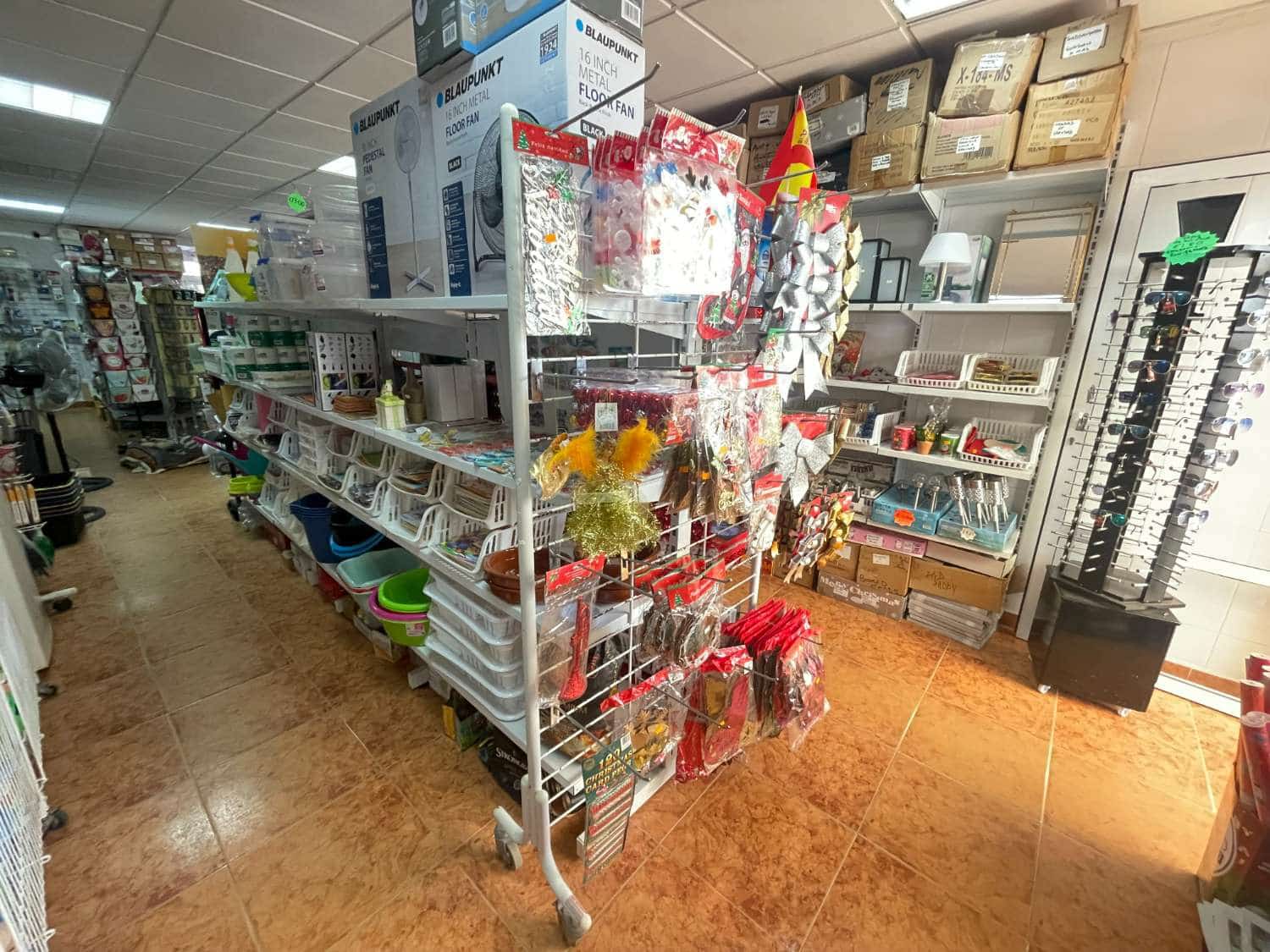 Commerciale in vendita in Torrevieja - 198.000 € (Rif: 7929544)