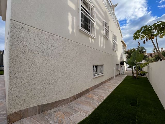 3 bedroom Villa for sale in Orihuela with pool - € 340,000 (Ref: 8103638)