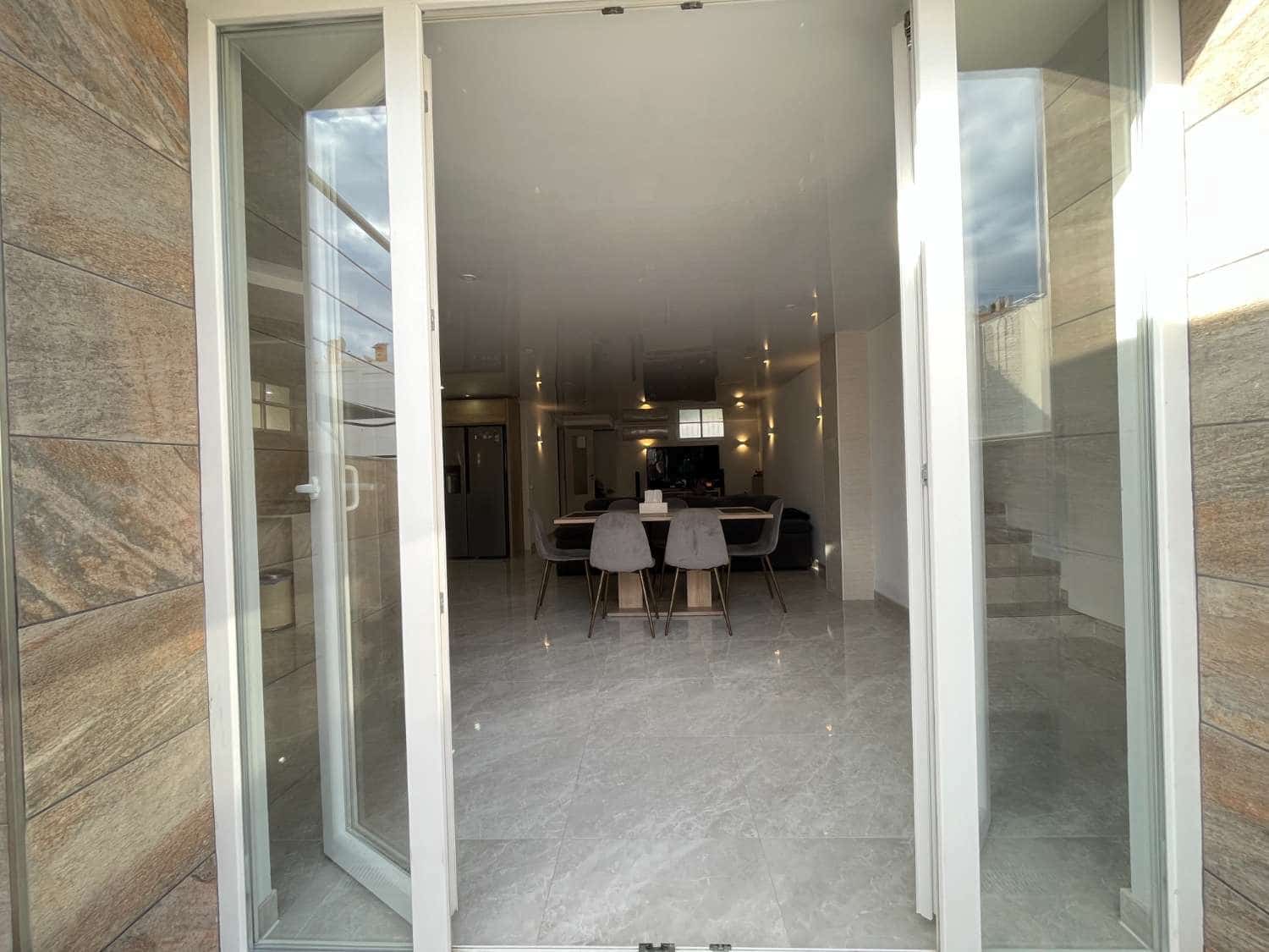 3 bedroom Villa for sale in Orihuela with pool - € 339,900 (Ref: 8103638)