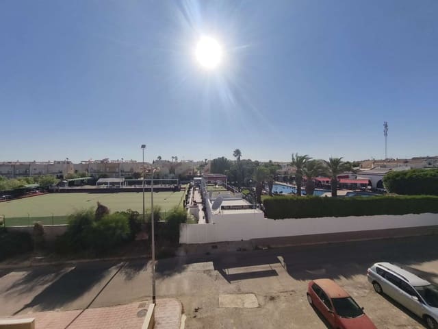 Penthouse til salgs i Orihuela - € 75 000 (Ref: 8286595)