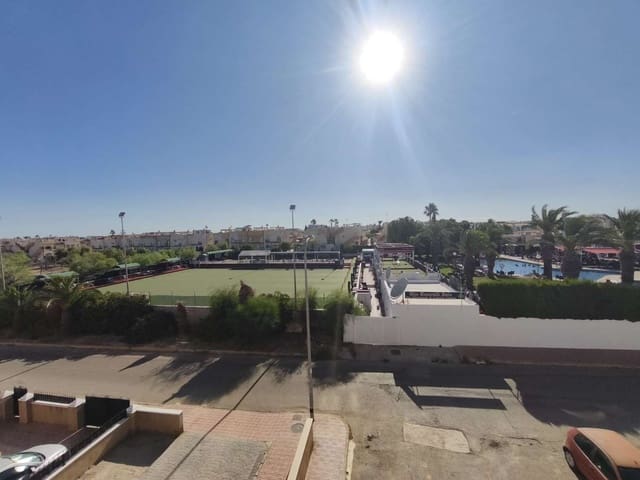 Penthouse til salgs i Orihuela - € 75 000 (Ref: 8286595)