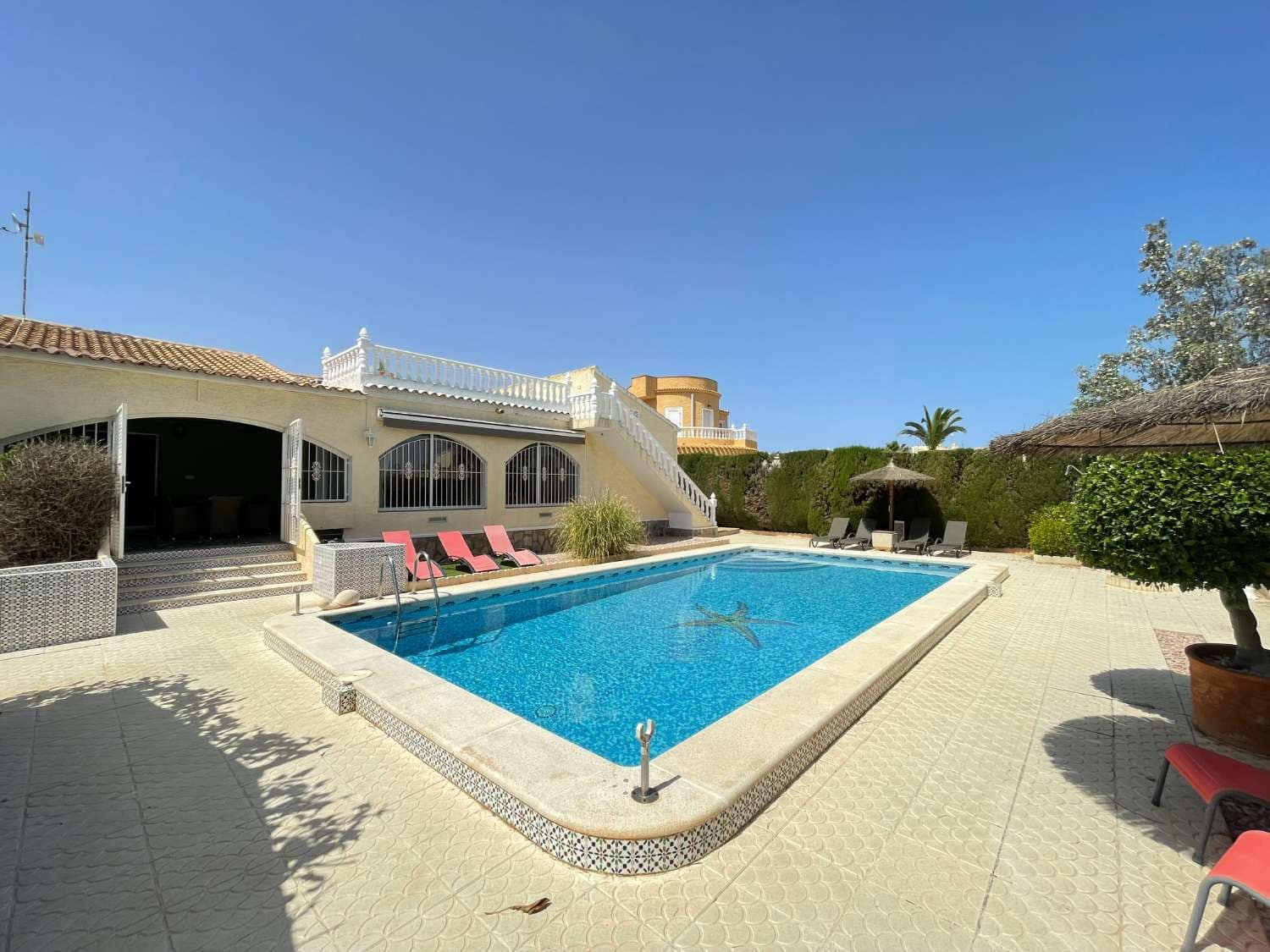 4 soveværelse Villa til salg i Orihuela med swimmingpool garage - € 499.000 (Ref: 8396450)