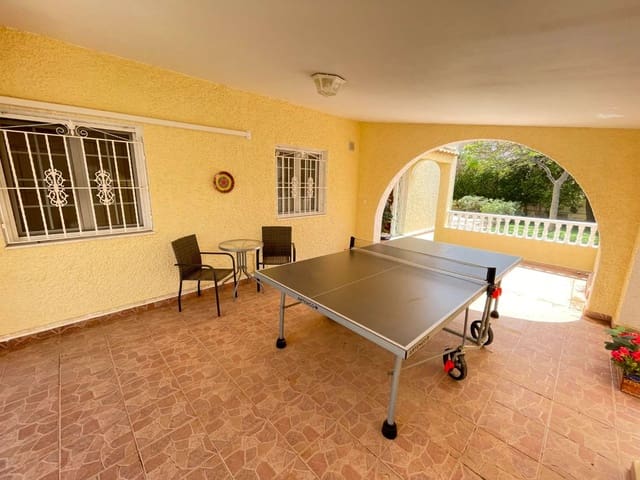 4 soveværelse Villa til salg i Orihuela med swimmingpool garage - € 499.000 (Ref: 8396450)