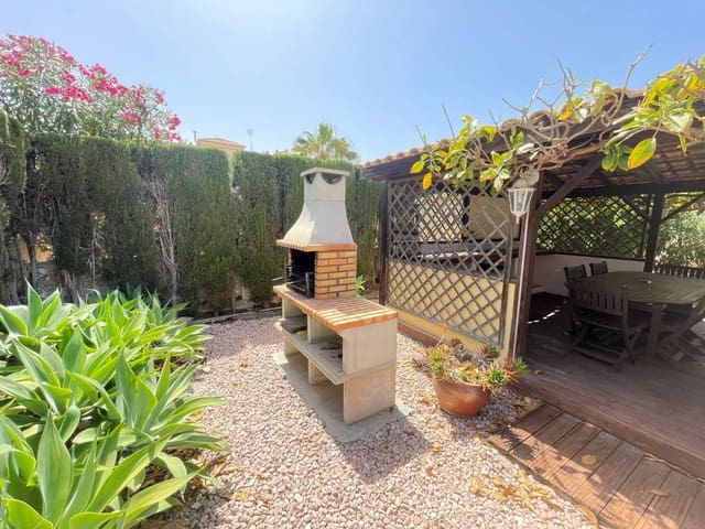 4 soveværelse Villa til salg i Orihuela med swimmingpool garage - € 499.000 (Ref: 8396450)