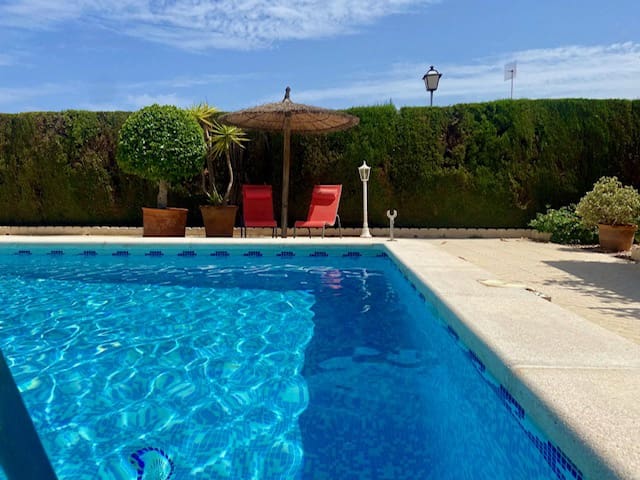 4 soveværelse Villa til salg i Orihuela med swimmingpool garage - € 499.000 (Ref: 8396450)