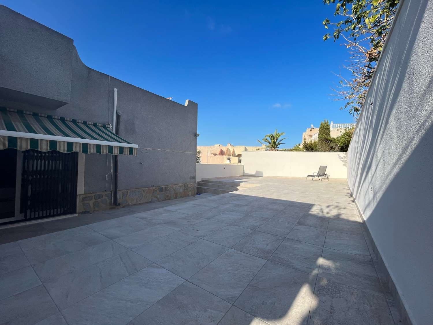 2 soveværelse Rækkehus til salg i Orihuela med swimmingpool - € 249.900 (Ref: 8421178)