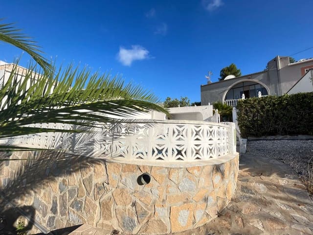 2 soverom Rekkehus til salgs i Orihuela med svømmebasseng - € 249 900 (Ref: 8421178)