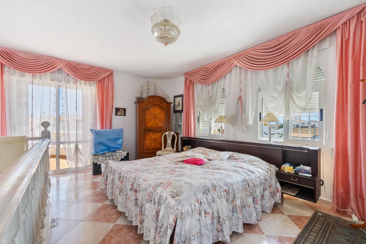 3 soveværelse Villa til salg i Orihuela med swimmingpool - € 358.000 (Ref: 8456772)