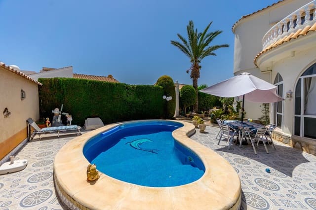 3 soveværelse Villa til salg i Orihuela med swimmingpool - € 358.000 (Ref: 8456772)