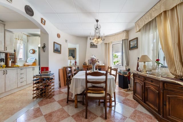 3 soveværelse Villa til salg i Orihuela med swimmingpool - € 358.000 (Ref: 8456772)