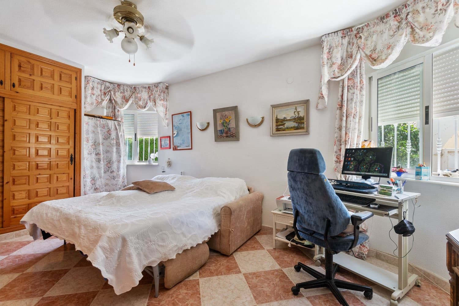 3 soveværelse Villa til salg i Orihuela med swimmingpool - € 358.000 (Ref: 8456772)