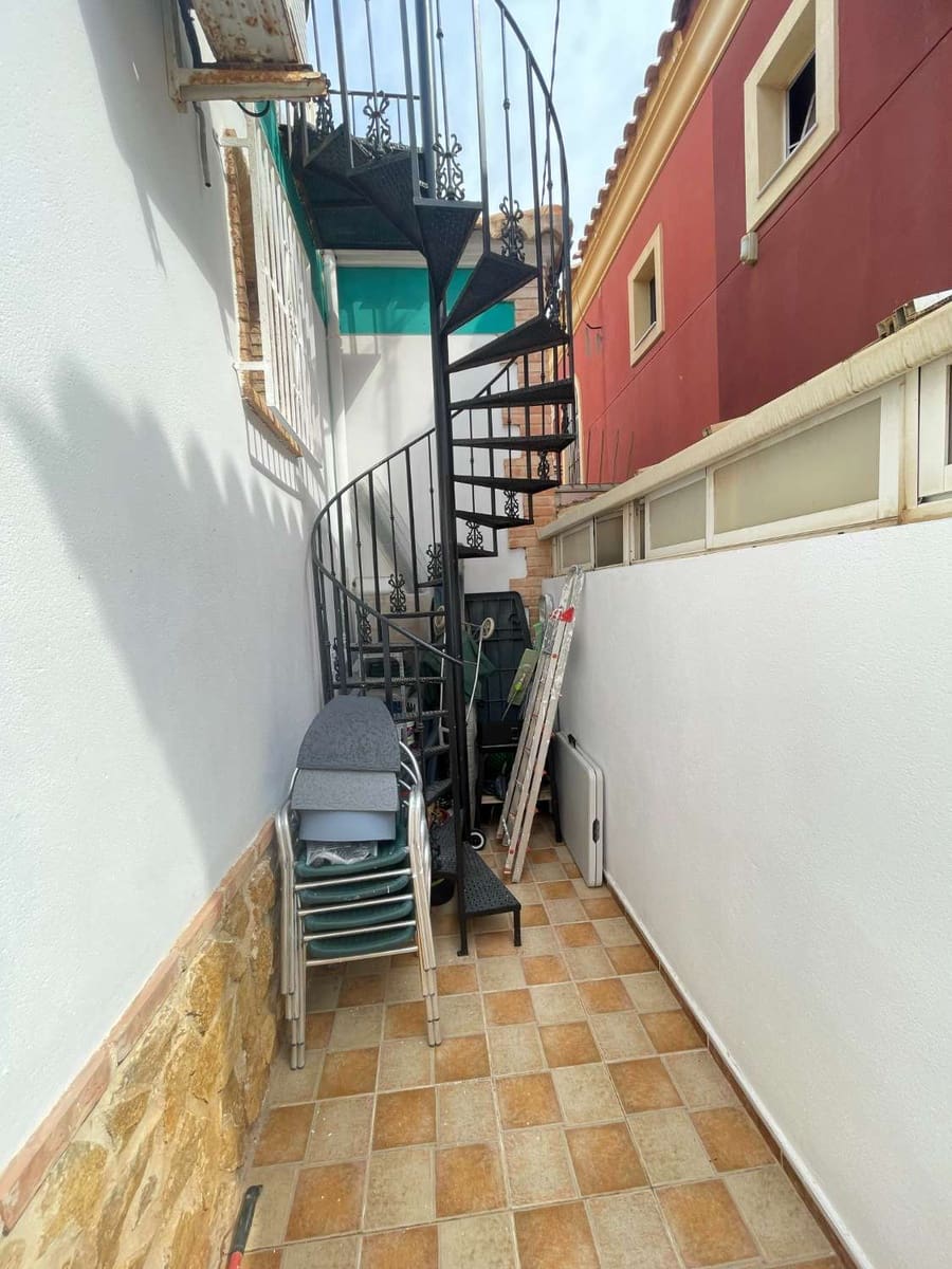 3 bedroom Villa for sale in Torrevieja - € 375,000 (Ref: 8490872)