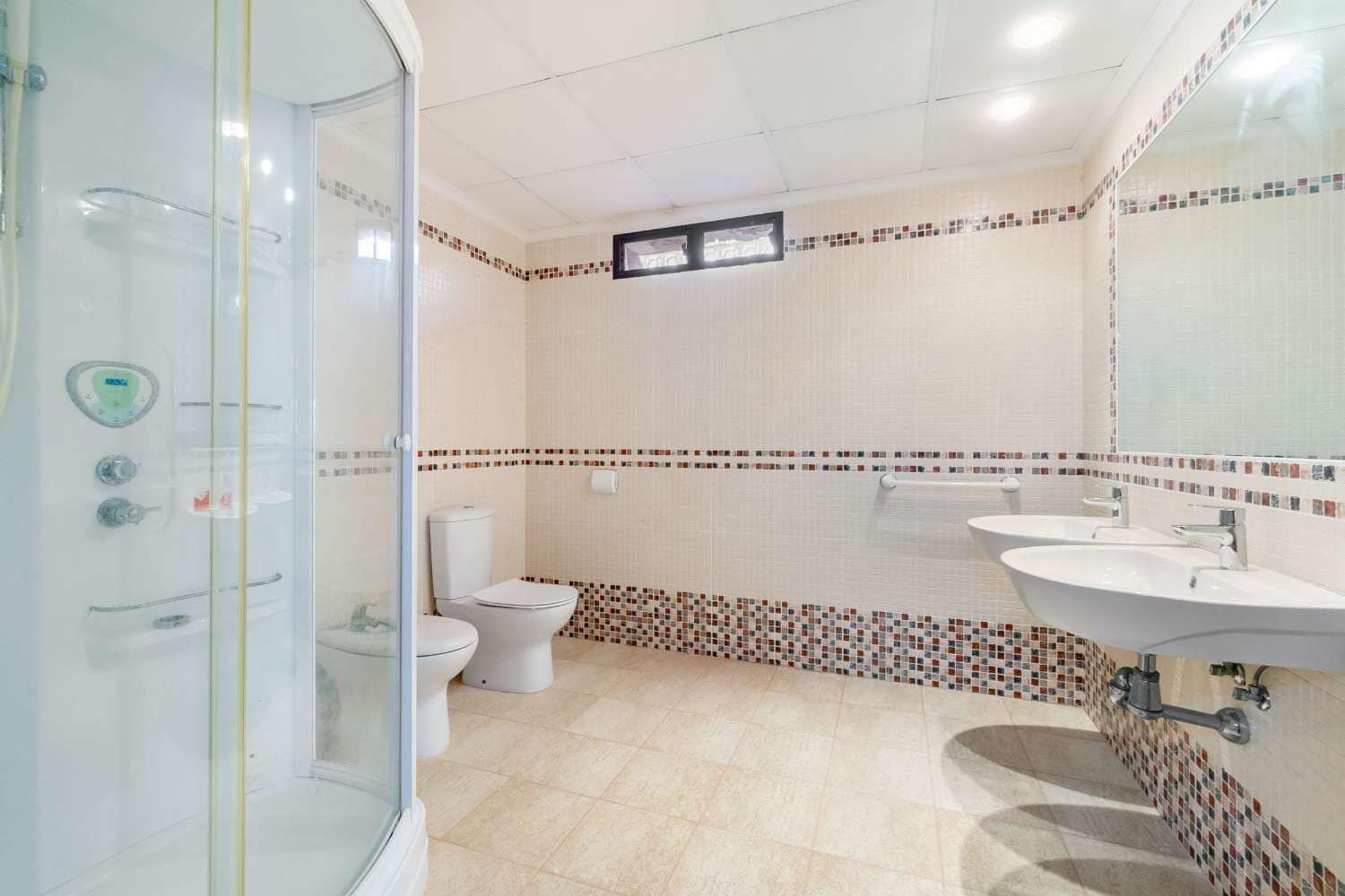 4 bedroom Villa for sale in Orihuela with pool - € 1,299,900 (Ref: 8539533)