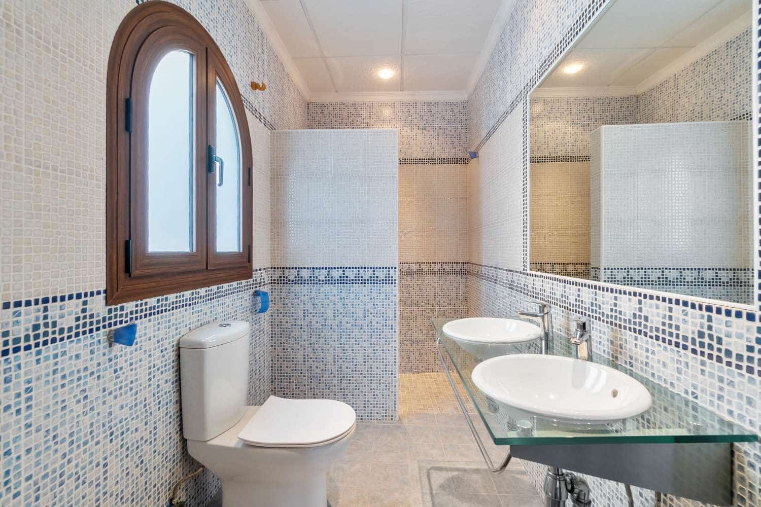 4 bedroom Villa for sale in Orihuela with pool - € 1,299,900 (Ref: 8539533)