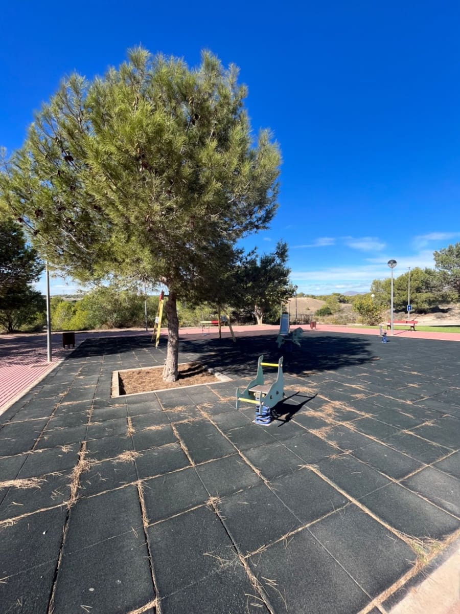 3 slaapkamer Flat te koop in Orihuela met garage - € 169.900 (Ref: 8559554)