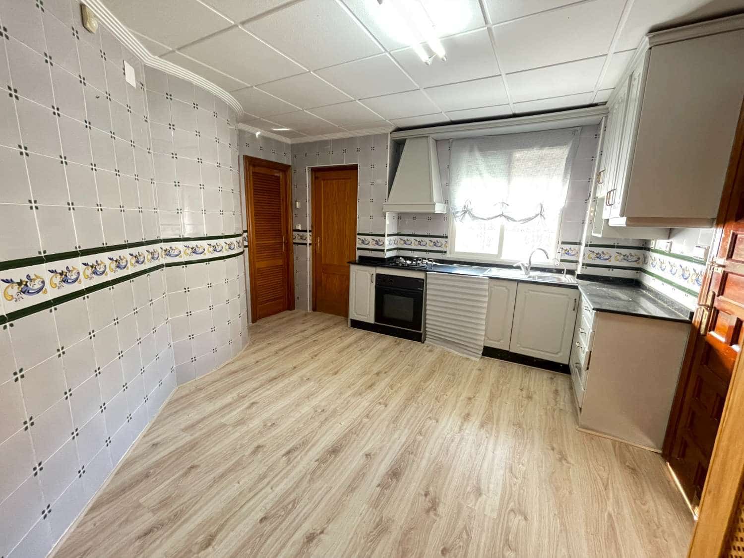 5 soveværelse Villa til salg i Orihuela med swimmingpool - € 390.000 (Ref: 8564580)