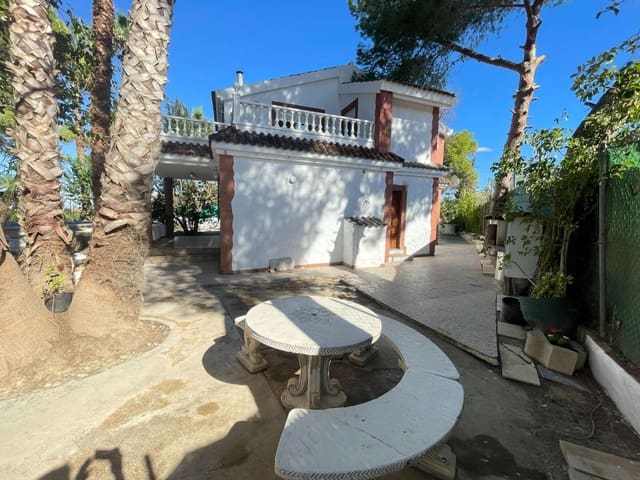 5 soveværelse Villa til salg i Orihuela med swimmingpool - € 390.000 (Ref: 8564580)
