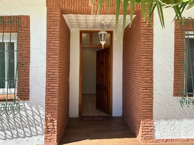 5 soveværelse Villa til salg i Orihuela med swimmingpool - € 390.000 (Ref: 8564580)