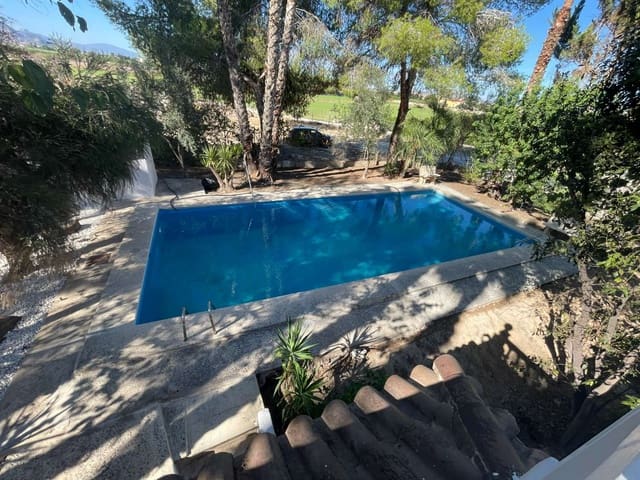 5 soveværelse Villa til salg i Orihuela med swimmingpool - € 390.000 (Ref: 8564580)