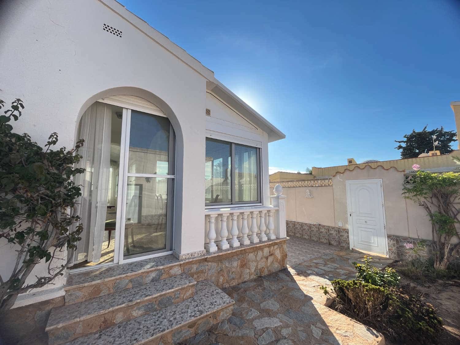 2 bedroom Villa for sale in Orihuela with garage - € 319,900 (Ref: 8594826)
