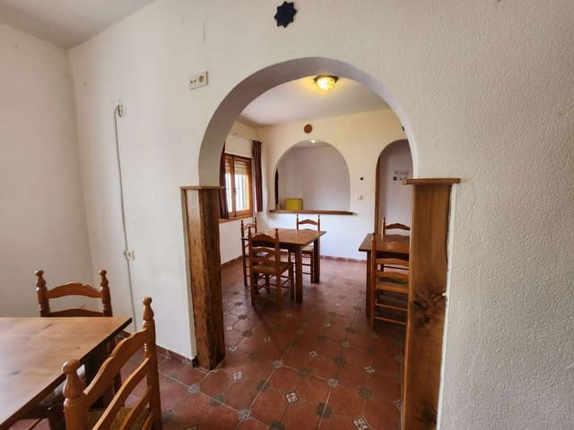 Commercial for sale in Orihuela with garage - € 240,000 (Ref: 8603398)