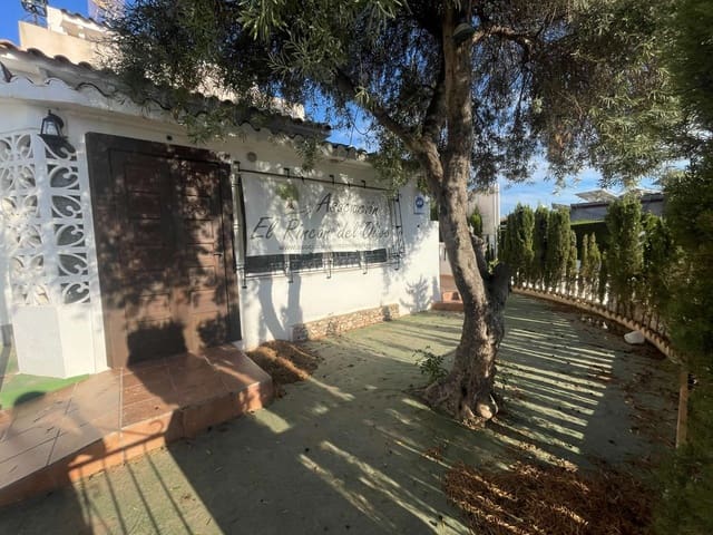 Commercial for sale in Orihuela with garage - € 240,000 (Ref: 8603398)