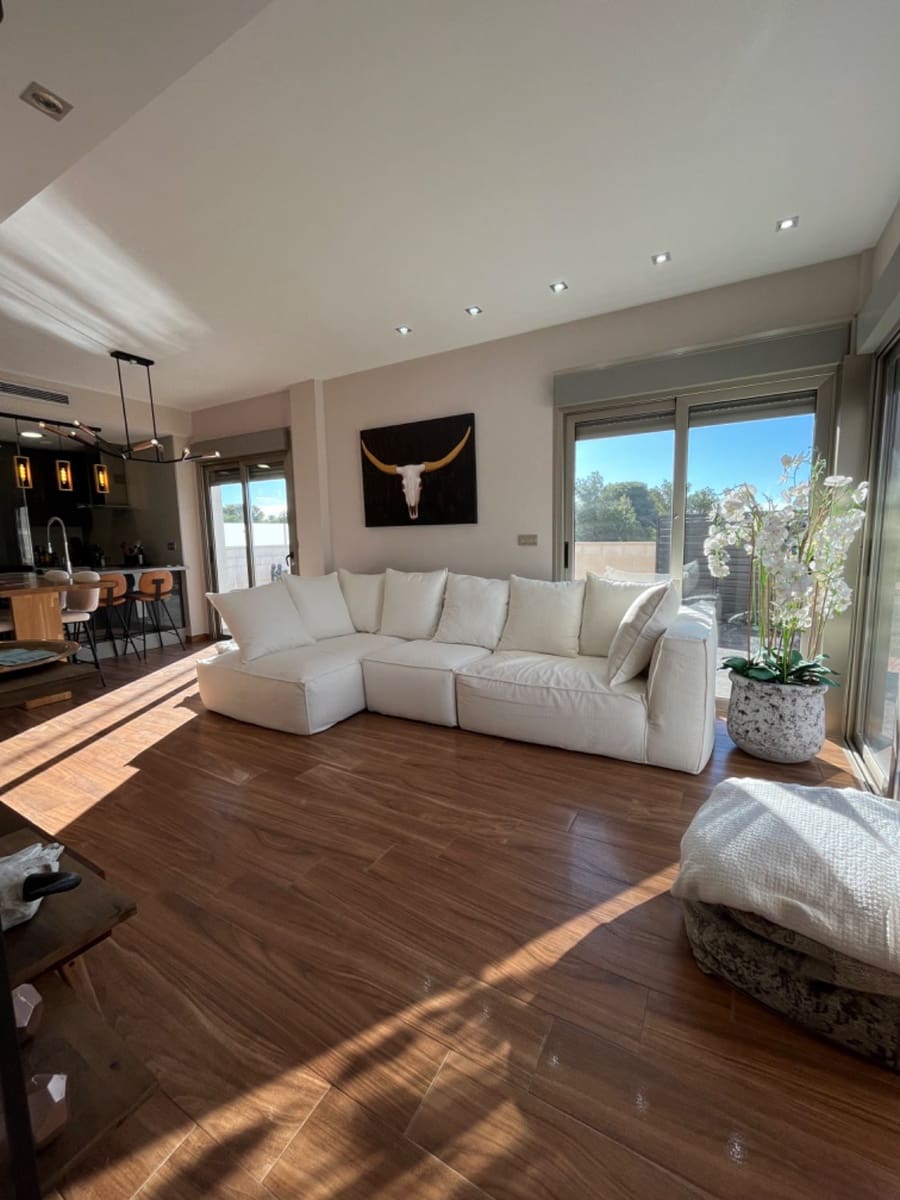 3 soveværelse Villa til salg i Orihuela med swimmingpool - € 419.000 (Ref: 8691103)