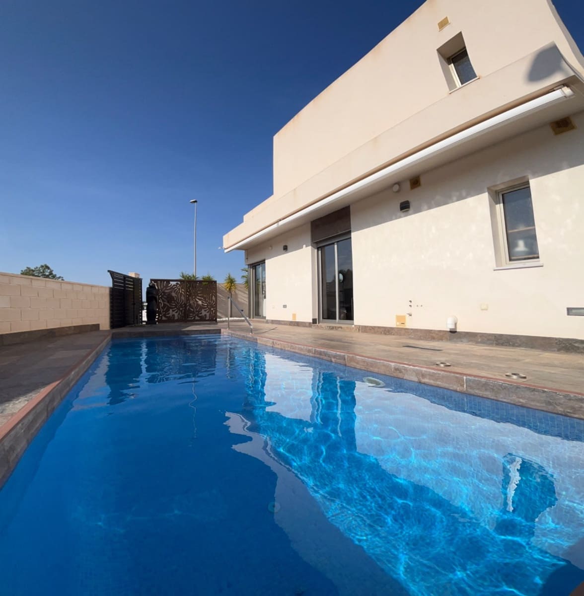 3 soveværelse Villa til salg i Orihuela med swimmingpool - € 419.000 (Ref: 8691103)